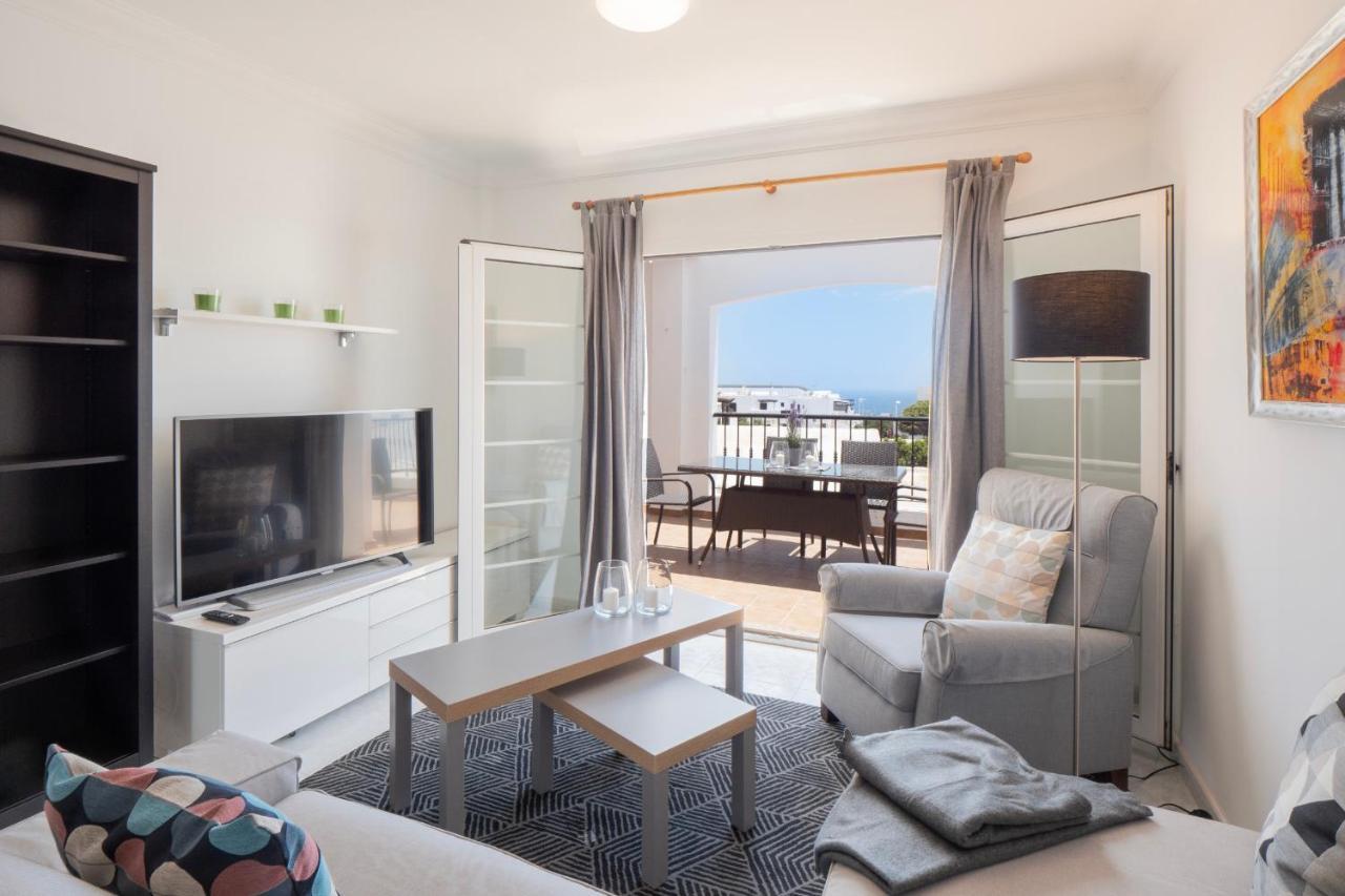 Comfortable And Modern Apartment Next To The Avenida Central In 티아즈 외부 사진