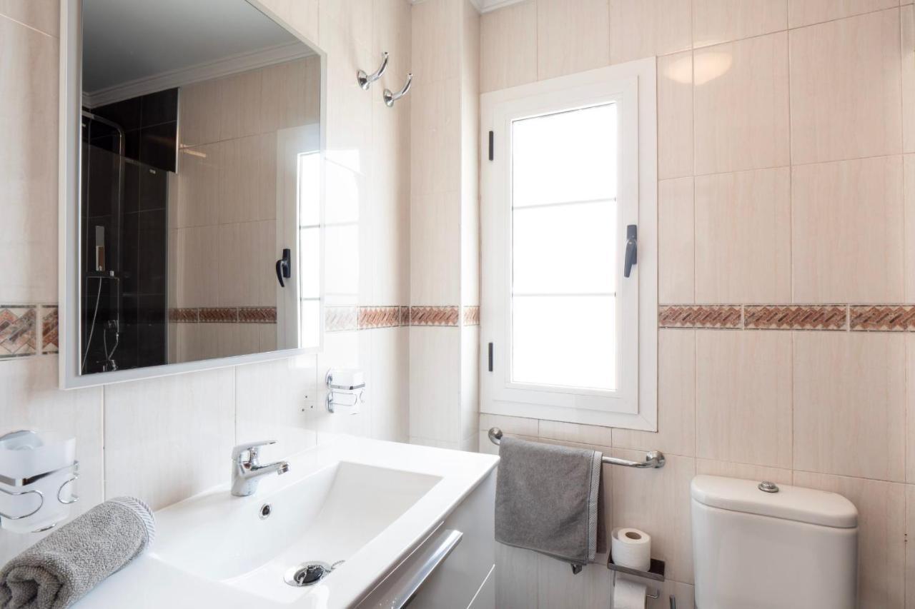 Comfortable And Modern Apartment Next To The Avenida Central In 티아즈 외부 사진